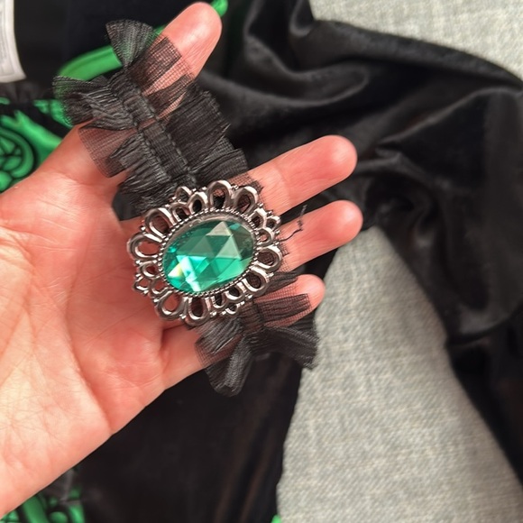 Spirit Black and Green Witch Costume for Kids - Picture 9 of 9